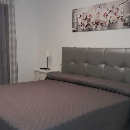 Apartamento El Velerín Estepona